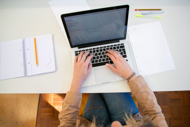 Ordinateur portable et documents